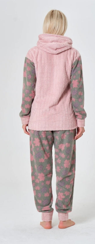 Kışlık Yaprak Desenli Kapüşonlu ve Kanguru Cepli İkili Polar Peluş Pijama Takım